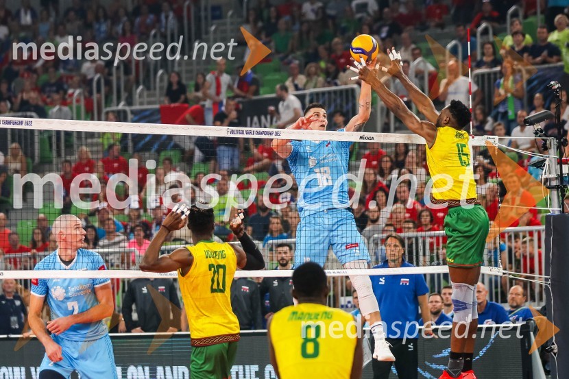  Alen  Pajenk  , odbojkar;  Klemen Čebulj, odbojkar;  ... Svetovno prvenstvo v odbojki 2022, Slovenija - Kamerun