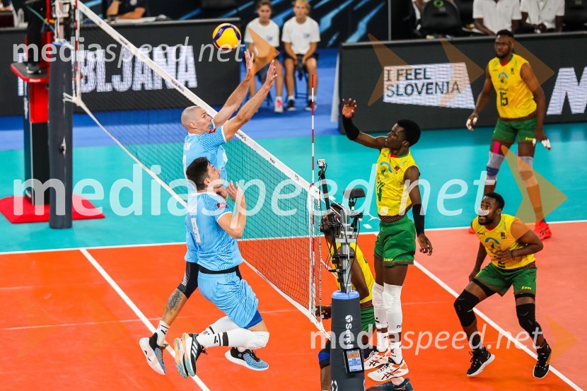  Alen  Pajenk  , odbojkar;  Dejan  Vinčić, odbojkar;  ... ;  ... Svetovno prvenstvo v odbojki 2022, Slovenija - Kamerun