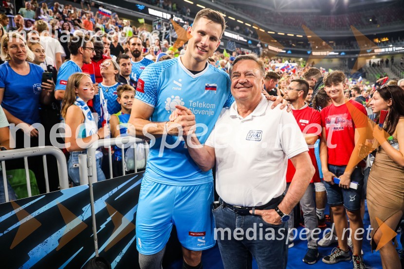  Jan  Kozamernik, odbojkar;  Zoran Janković, župan, Mestna občina LjubljanaSvetovno prvenstvo v odbojki 2022, Slovenija - Kamerun