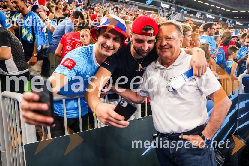  ... ;  ... ;  Zoran Janković, župan, Mestna občina LjubljanaSvetovno prvenstvo v odbojki 2022, Slovenija - Kamerun