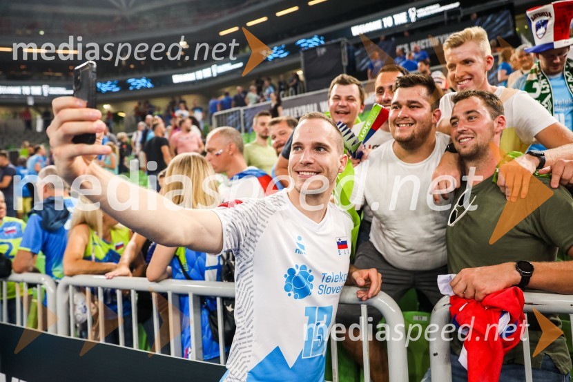  Jani Kovačič, odbojkar;  ... ;  ... ;  ... Svetovno prvenstvo v odbojki 2022, Slovenija - Kamerun