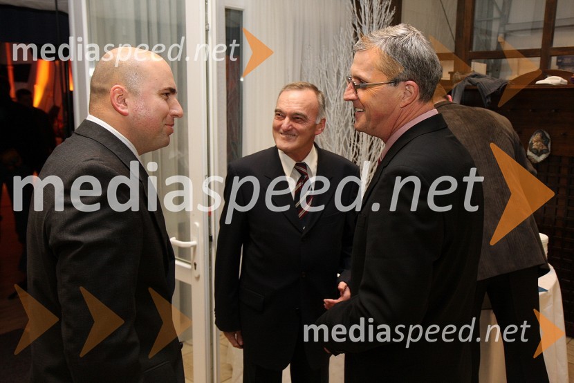 ..., ... in Leopold Kremžar, predsednik Športne zveze MariborIzbor športnik Maribora 2008