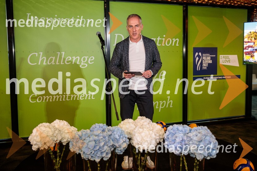  Igor Evgen Bergant, novinar in TV voditeljSvetovno prvenstvo v odbojki 2022, Slovenija - Francija