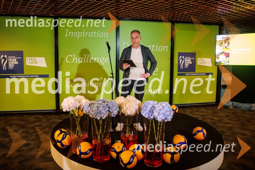  Igor Evgen Bergant, novinar in TV voditeljSvetovno prvenstvo v odbojki 2022, Slovenija - Francija