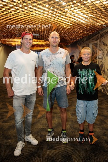  Žan  Košir, deskar na snegu;  Andraž Šporn;  ... Svetovno prvenstvo v odbojki 2022, Slovenija - Francija