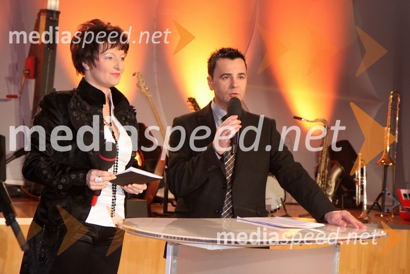 Irena Polak Fištravec in Zoran Turk, voditelja prireditve
 

 




 







 
Izbor športnik Maribora 2008