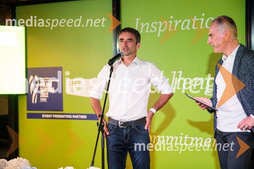 dr. Franci Petek, nekdanji smučarski skakalec in direktor SZS;  Igor Evgen Bergant, novinar in TV voditeljSvetovno prvenstvo v odbojki 2022, Slovenija - Francija