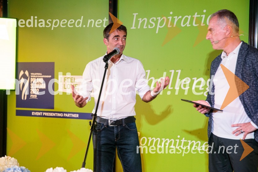 dr. Franci Petek, nekdanji smučarski skakalec in direktor SZS;  Igor Evgen Bergant, novinar in TV voditeljSvetovno prvenstvo v odbojki 2022, Slovenija - Francija