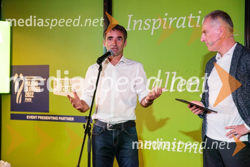 dr. Franci Petek, nekdanji smučarski skakalec in direktor SZS;  Igor Evgen Bergant, novinar in TV voditeljSvetovno prvenstvo v odbojki 2022, Slovenija - Francija