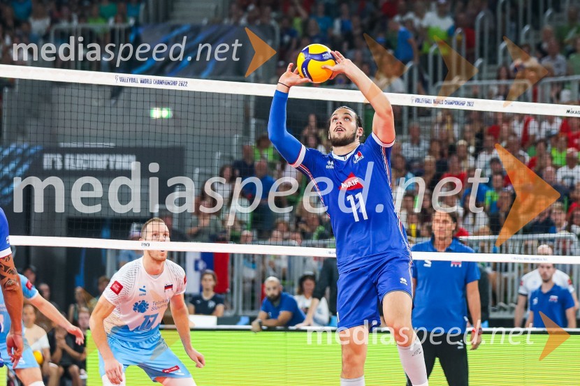  Tine  Urnaut, kapetan slovenske odbojkarske reprezentance;  ... Svetovno prvenstvo v odbojki 2022, Slovenija - Francija