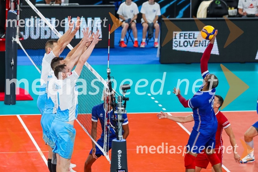  Tine  Urnaut, kapetan slovenske odbojkarske reprezentance;  Jan  Kozamernik, odbojkar;  Tonček  Štern, odbojkar;  Earvin N'Gapeth, odbojkarSvetovno prvenstvo v odbojki 2022, Slovenija - Francija