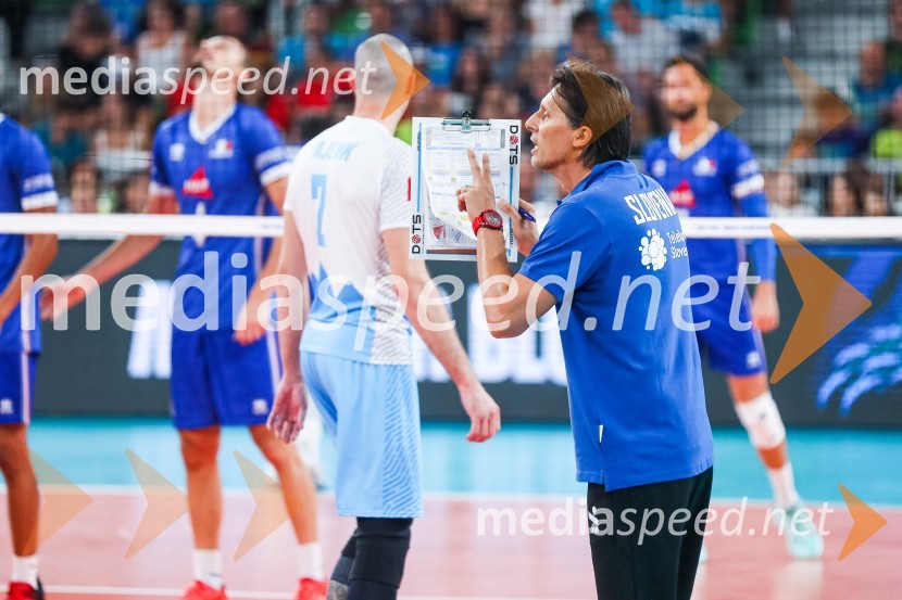  Alen  Pajenk  , odbojkar;  Gheorghe Crețu, trener odbojkarske reprezentance SlovenijeSvetovno prvenstvo v odbojki 2022, Slovenija - Francija
