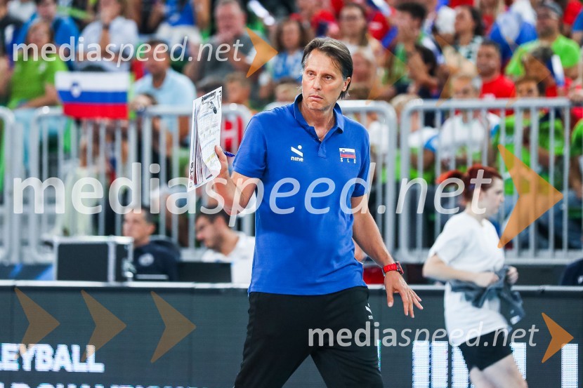  Gheorghe Crețu, trener odbojkarske reprezentance SlovenijeSvetovno prvenstvo v odbojki 2022, Slovenija - Francija