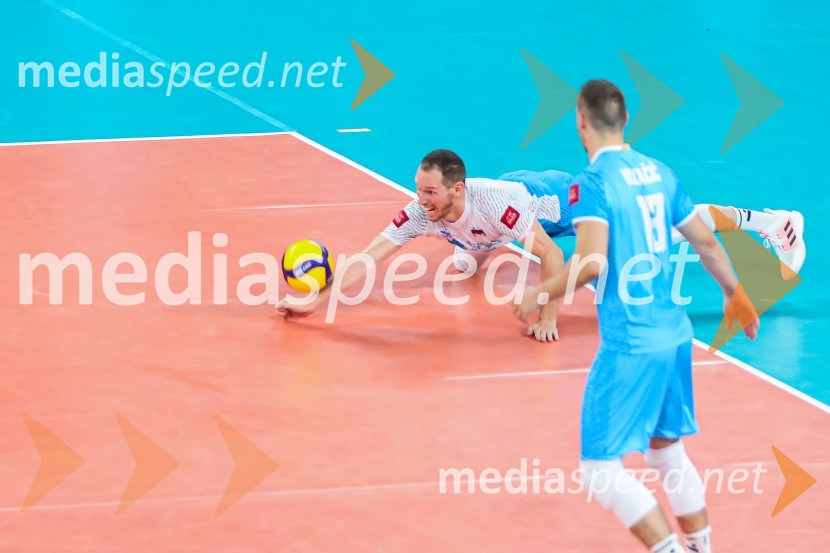  Tine  Urnaut, kapetan slovenske odbojkarske reprezentance;  Jani Kovačič, odbojkarSvetovno prvenstvo v odbojki 2022, Slovenija - Francija