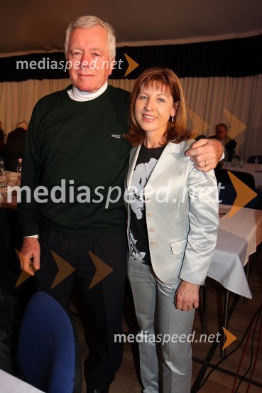 Tone Vogrinec, nekdanji direktor alpskih smučarskih disciplin in direktor smučarskega sklada ter Mima Jaušovec, nekdanja kapetanka slovenske ženske teniške reprezentance    
 










 



 



 

 




 







 
Izbor športnik Maribora 2008