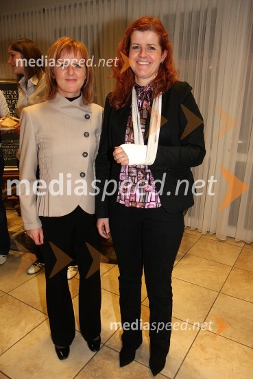 Duška Jurenec, vodja kabineta župana MOM in Milica Simonič Steiner, direktorica mariborske mestne uprave 

 










 



 



 

 




 







 
Izbor športnik Maribora 2008