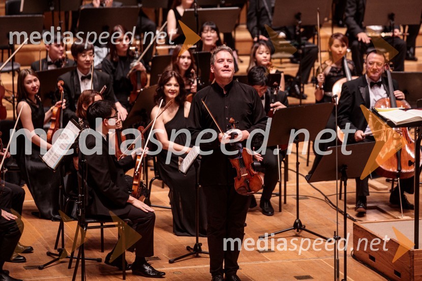  Kristóf Baráti, violinistTajski filharmonični orkester, Festival Ljubljana 2022