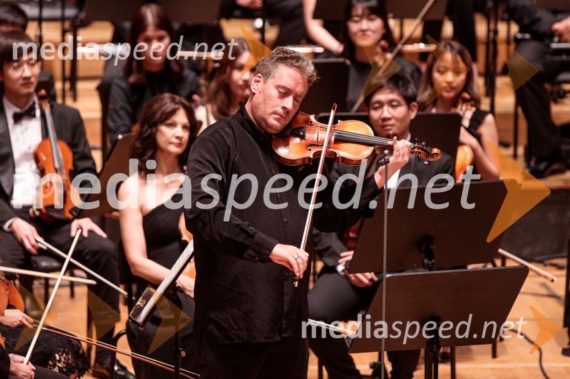  Kristóf Baráti, violinistTajski filharmonični orkester, Festival Ljubljana 2022