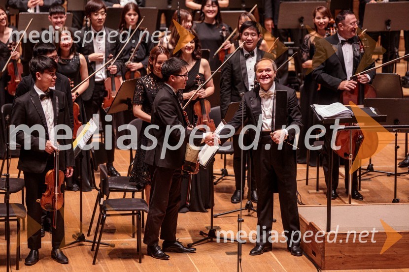  ... ;  Alfonso Scarano, dirigentTajski filharmonični orkester, Festival Ljubljana 2022