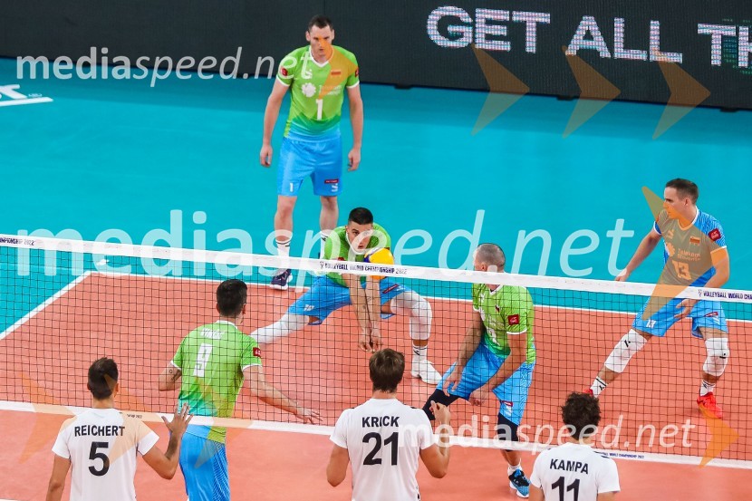  Dejan  Vinčić, odbojkar;  Tonček  Štern, odbojkar;  Klemen Čebulj, odbojkar;  Alen  Pajenk  , odbojkar;  Jani Kovačič, odbojkarSlovenci na krilih polne dvorane Stožice  ekspresno odpravili Nemce in se uvrstili v osmino finala