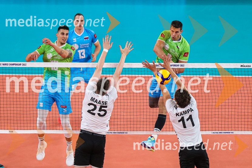  Klemen Čebulj, odbojkar;  Jani Kovačič, odbojkar;  ... ;  Jan  Kozamernik, odbojkar;  ... Slovenci na krilih polne dvorane Stožice  ekspresno odpravili Nemce in se uvrstili v osmino finala