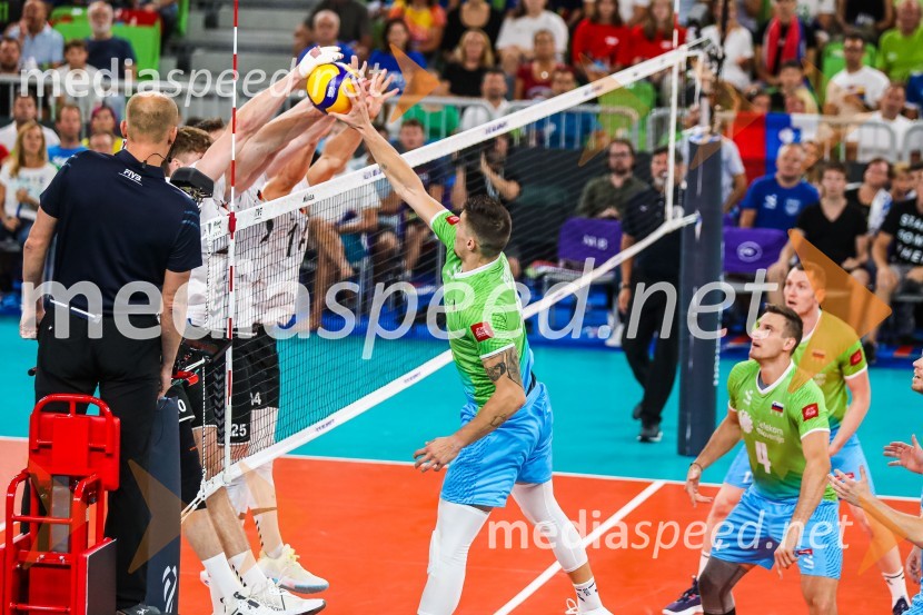  Klemen Čebulj, odbojkar;  Jan  Kozamernik, odbojkar;  Tonček  Štern, odbojkarSlovenci na krilih polne dvorane Stožice  ekspresno odpravili Nemce in se uvrstili v osmino finala