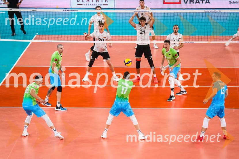  Klemen Čebulj, odbojkar;  Alen  Pajenk  , odbojkar;  Tine  Urnaut, kapetan slovenske odbojkarske reprezentance;  Dejan  Vinčić, odbojkar;  Jani Kovačič, odbojkarSlovenci na krilih polne dvorane Stožice  ekspresno odpravili Nemce in se uvrstili v osmino finala