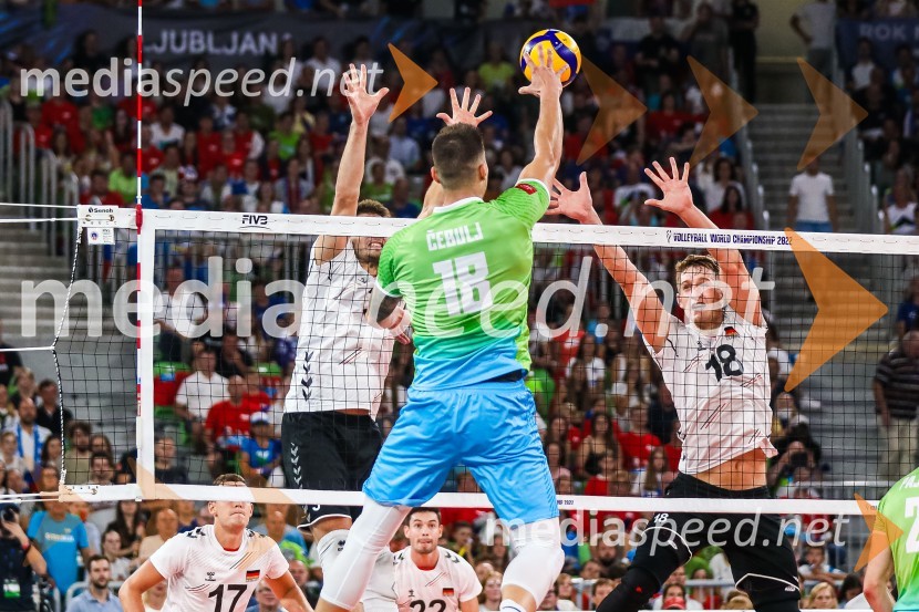  Klemen Čebulj, odbojkar;  ... Slovenci na krilih polne dvorane Stožice  ekspresno odpravili Nemce in se uvrstili v osmino finala