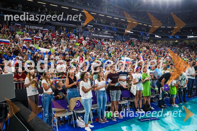 Slovenci na krilih polne dvorane Stožice  ekspresno odpravili Nemce in se uvrstili v osmino finala