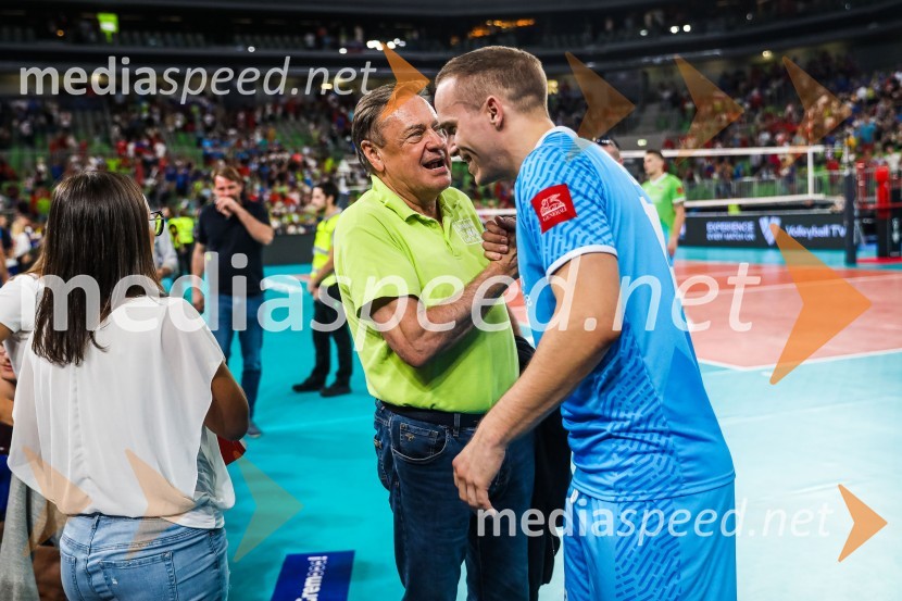  Zoran Janković, župan, Mestna občina Ljubljana;  Jani Kovačič, odbojkarSlovenci na krilih polne dvorane Stožice  ekspresno odpravili Nemce in se uvrstili v osmino finala