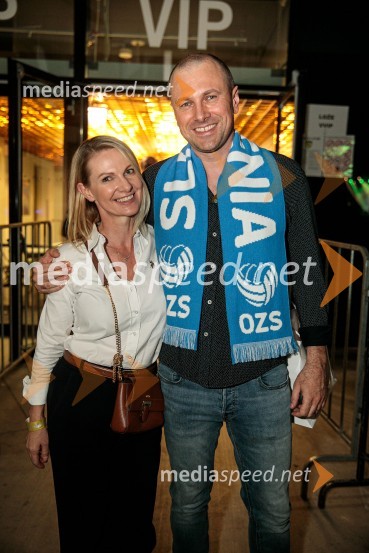  Barbara Plavec Brodnjak;  Blaž Brodnjak, predsednik uprave NLBSlovenci na krilih polne dvorane Stožice  ekspresno odpravili Nemce in se uvrstili v osmino finala