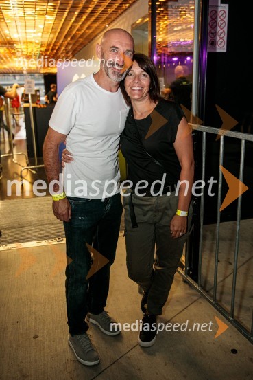  Uroš Kuzmič, vodja oddelka za upravljanje dogodkov Zavarovalnica Triglav d.d.;  ... Slovenci na krilih polne dvorane Stožice  ekspresno odpravili Nemce in se uvrstili v osmino finala