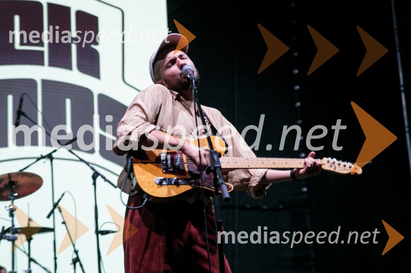  Boris Kokalj, pevec, skupina KokosySlovenci na krilih polne dvorane Stožice  ekspresno odpravili Nemce in se uvrstili v osmino finala