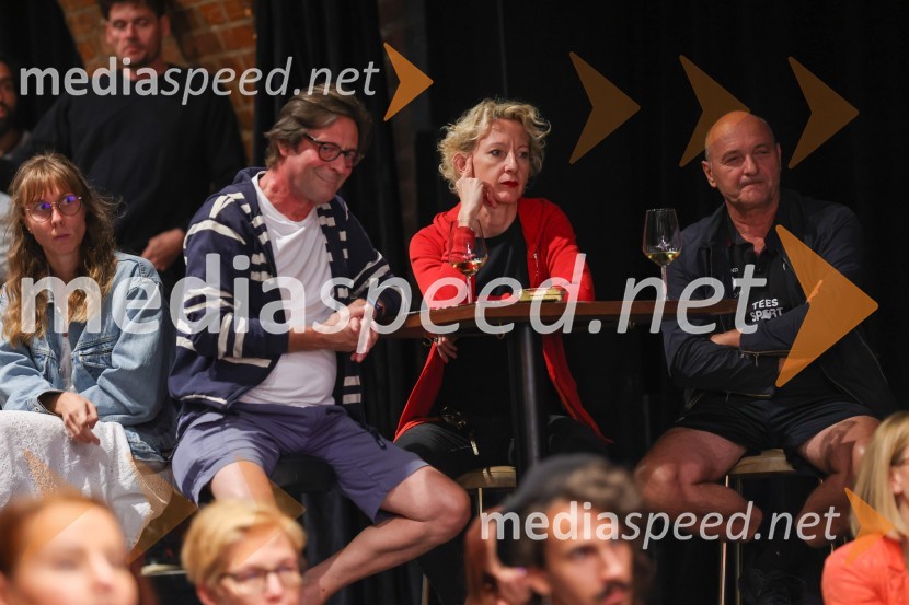  Uroš Maček, igralec;  ... ;  Dario Varga, igralecDrugačna sezona, predstavitev sezone 2022/23, Slovensko mladinsko gledališče Ljubljana