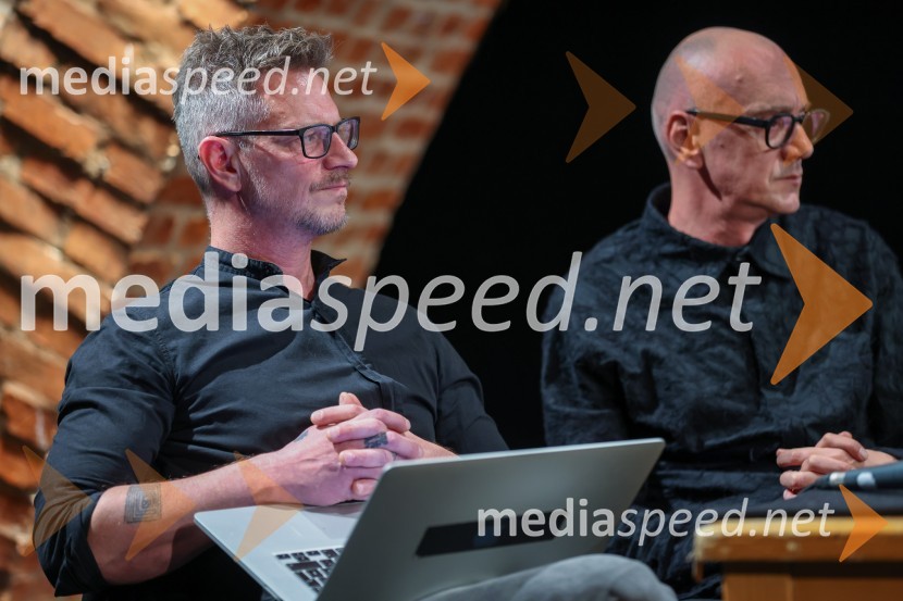  Tibor Mihelič Syed, direktor, Slovensko mladinsko gledališče;  Goran Injac, umetniški vodja, Slovensko mladinsko gledališčeDrugačna sezona, predstavitev sezone 2022/23, Slovensko mladinsko gledališče Ljubljana