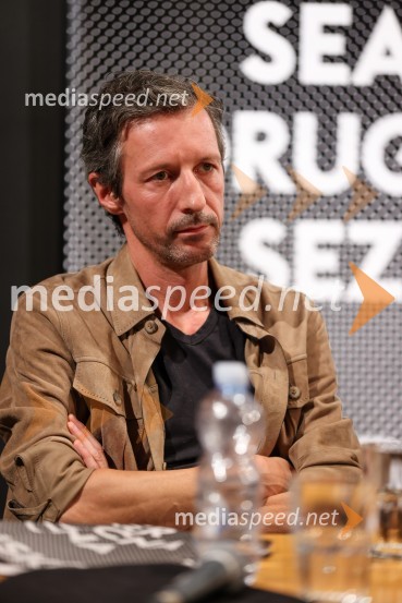  Boštjan Narat, pisatelj, glasbenikDrugačna sezona, predstavitev sezone 2022/23, Slovensko mladinsko gledališče Ljubljana