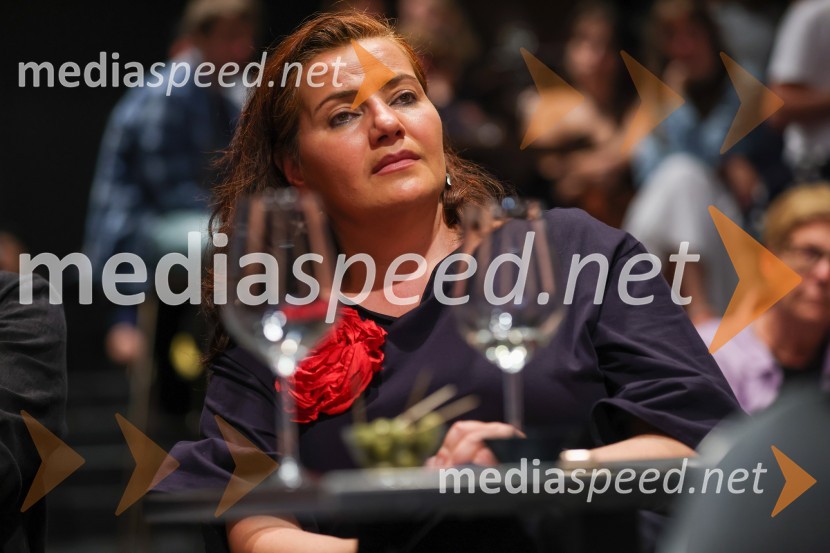  Mateja Demšar, vodja urada za kulturo MOLDrugačna sezona, predstavitev sezone 2022/23, Slovensko mladinsko gledališče Ljubljana