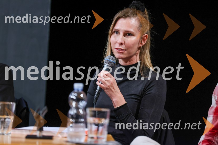  Alja Lobnik, direktorica, Zavod MaskaDrugačna sezona, predstavitev sezone 2022/23, Slovensko mladinsko gledališče Ljubljana