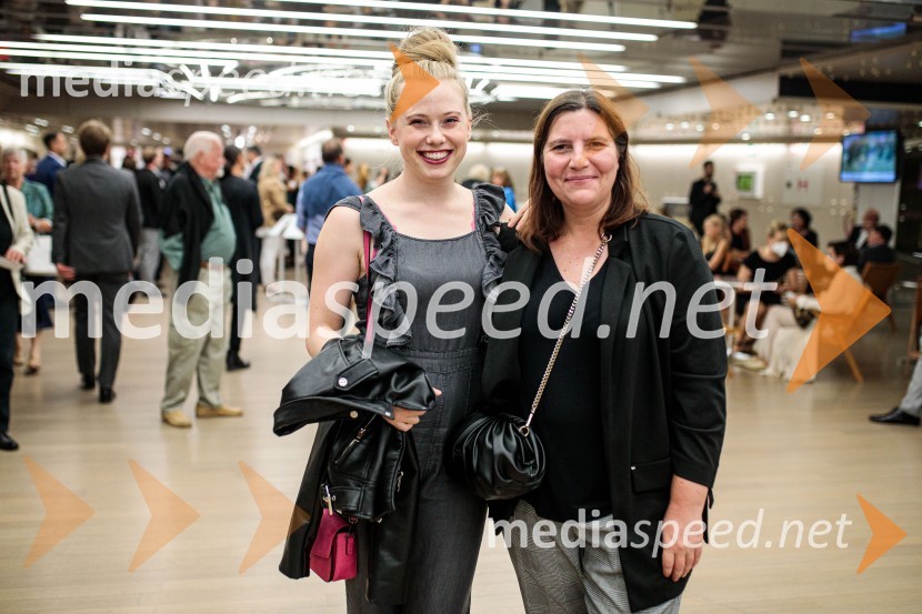  Zala Smolnikar, pevka;  Teja Pelko, novinarka, Svet24Noche española, koncert Plácida Dominga, Festival Ljubljana 2022