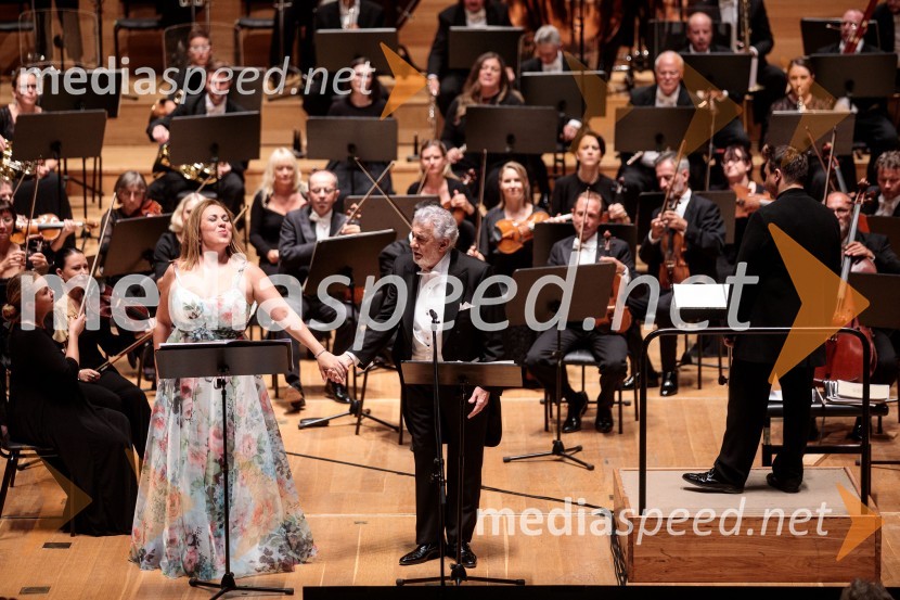  María José Siri, sopran;  Plácido Domingo, tenorist;  Jordi Bernácer, dirigentNoche española, koncert Plácida Dominga, Festival Ljubljana 2022