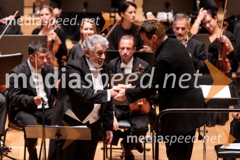  Plácido Domingo, tenorist;  Jordi Bernácer, dirigentNoche española, koncert Plácida Dominga, Festival Ljubljana 2022