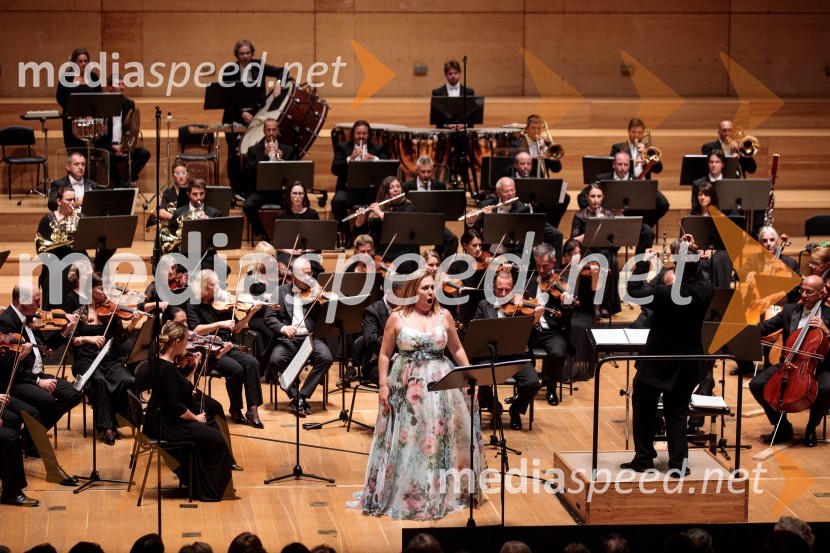  María José Siri, sopran;  Jordi Bernácer, dirigentNoche española, koncert Plácida Dominga, Festival Ljubljana 2022