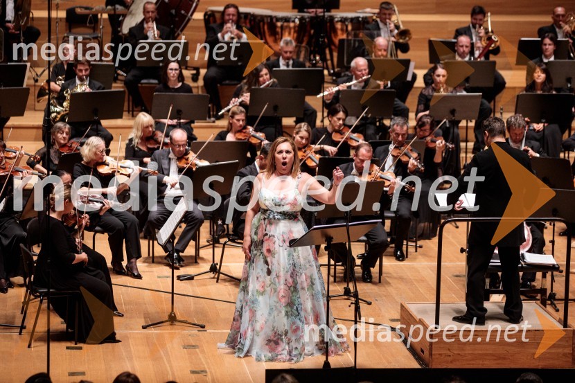  María José Siri, sopran;  Jordi Bernácer, dirigentNoche española, koncert Plácida Dominga, Festival Ljubljana 2022
