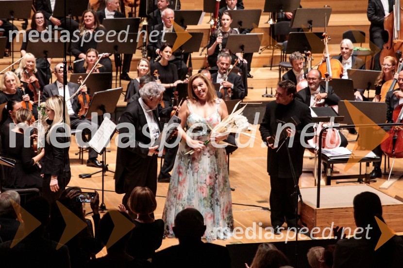  Plácido Domingo, tenorist;  María José Siri, sopran;  Jordi Bernácer, dirigentNoche española, koncert Plácida Dominga, Festival Ljubljana 2022