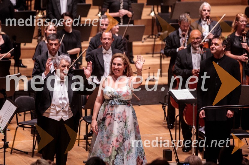  Plácido Domingo, tenorist;  María José Siri, sopran;  Jordi Bernácer, dirigentNoche española, koncert Plácida Dominga, Festival Ljubljana 2022