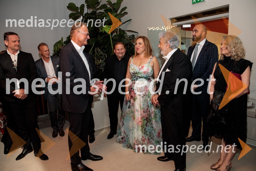  Janez  Škrabec, direktor Riko d.o.o.;  Darko  Brlek, direktor in umetniški vodja, Festival Ljubljana;  María José Siri, sopran;  Plácido Domingo, tenoristNoche española, koncert Plácida Dominga, Festival Ljubljana 2022