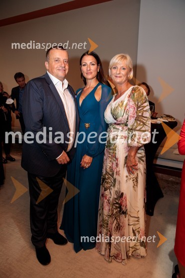  Joc Pečečnik, poslovnež;  Maruša Pečečnik;  Sonja Poljanšek Škrabec, lastnica Welness centra SunnyNoche española, koncert Plácida Dominga, Festival Ljubljana 2022