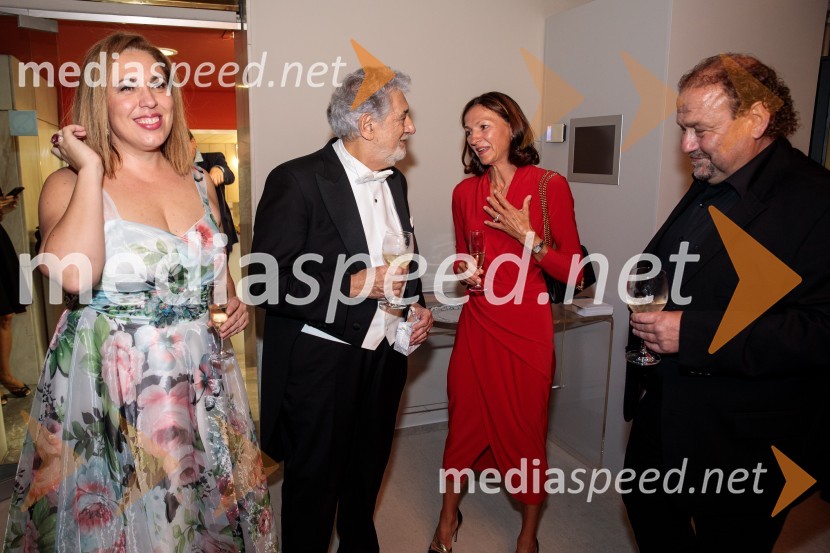  María José Siri, sopran;  Plácido Domingo, tenorist; prof. dr. Maja Makovec Brenčič, nekdanja ministrica za izobraževanje, znanost in šport;  Darko  Brlek, direktor in umetniški vodja, Festival LjubljanaNoche española, koncert Plácida Dominga, Festival Ljubljana 2022