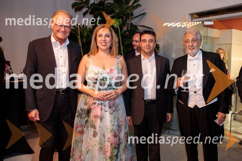  Janez  Škrabec, direktor Riko d.o.o.;  María José Siri, sopran;  Jordi Bernácer, dirigent;  Plácido Domingo, tenoristNoche española, koncert Plácida Dominga, Festival Ljubljana 2022