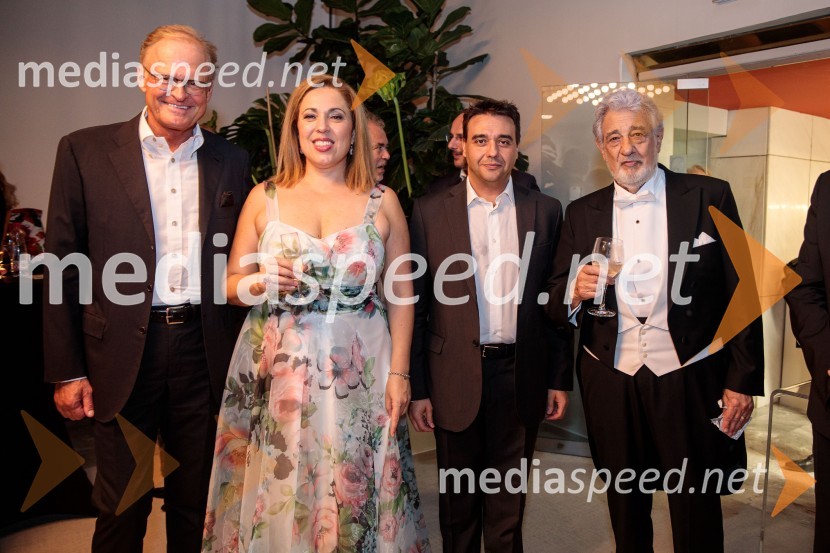  Janez  Škrabec, direktor Riko d.o.o.;  María José Siri, sopran;  Jordi Bernácer, dirigent;  Plácido Domingo, tenoristNoche española, koncert Plácida Dominga, Festival Ljubljana 2022